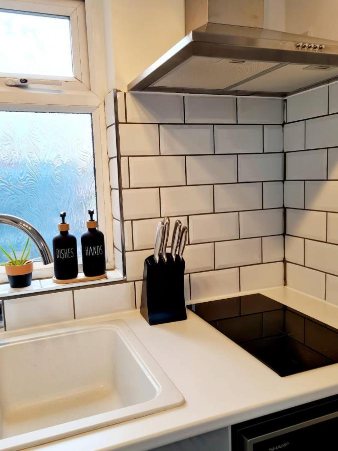 Canterbury Romantic Modern Home Goodnestone  Екстер'єр фото