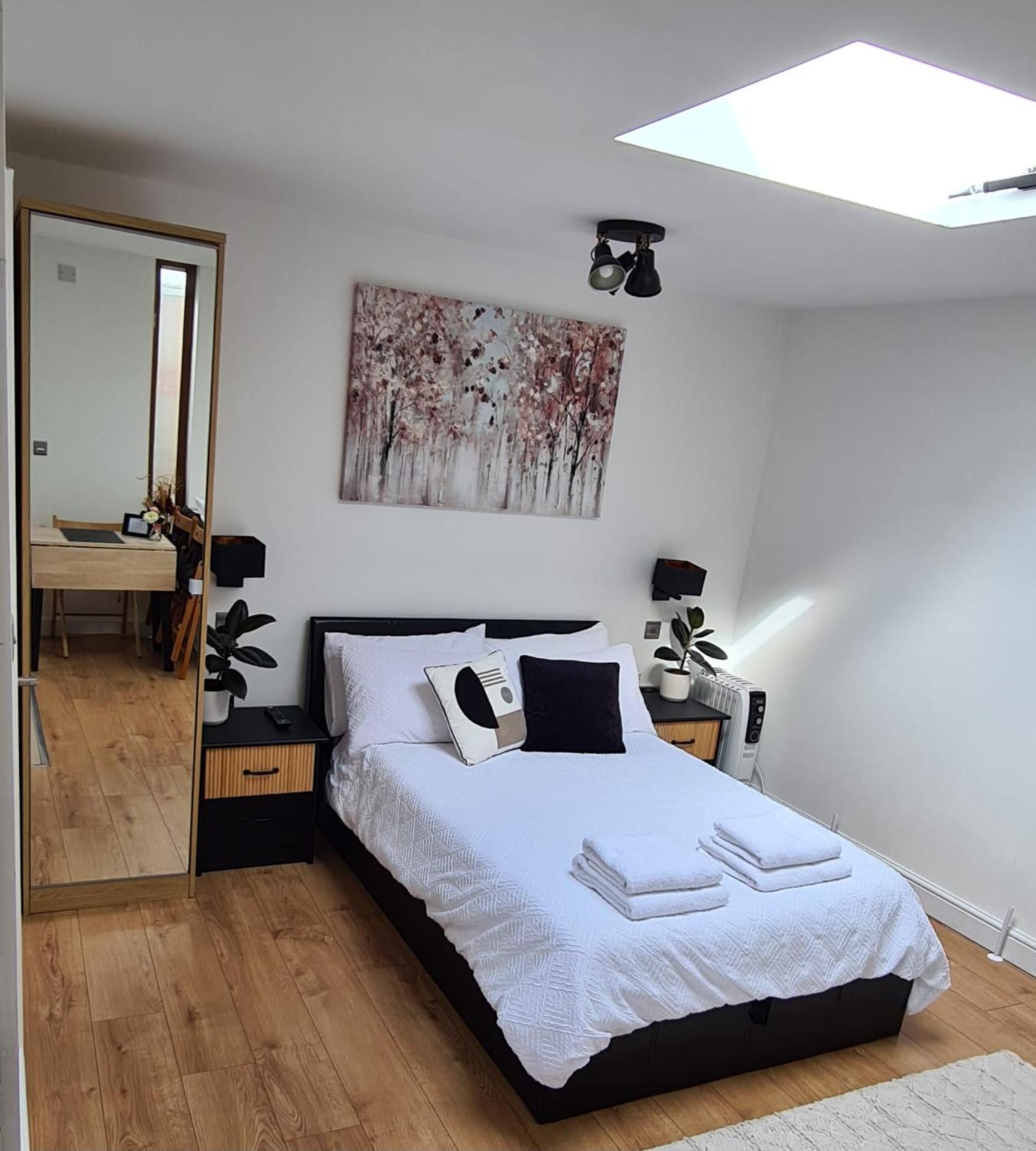 Canterbury Romantic Modern Home Goodnestone  Екстер'єр фото